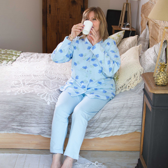 Pyjama long pour femme senior