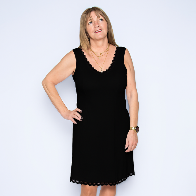 fond de robe coton noir